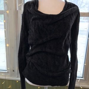 Athleta EUC with Thumbholes 🤗